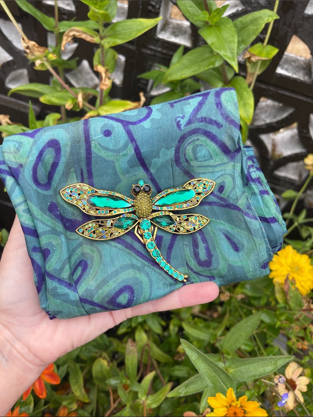 100% SILK SCARF & BROOCH | 20"x 66"